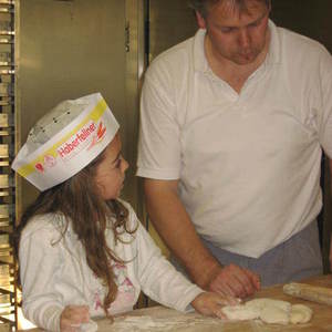 Kindergarten besucht Bäckerei