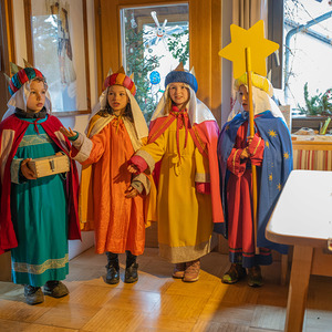 Die Sternsinger*innen waren in der Pfarre Kirchdorf an der Krems unterwegs